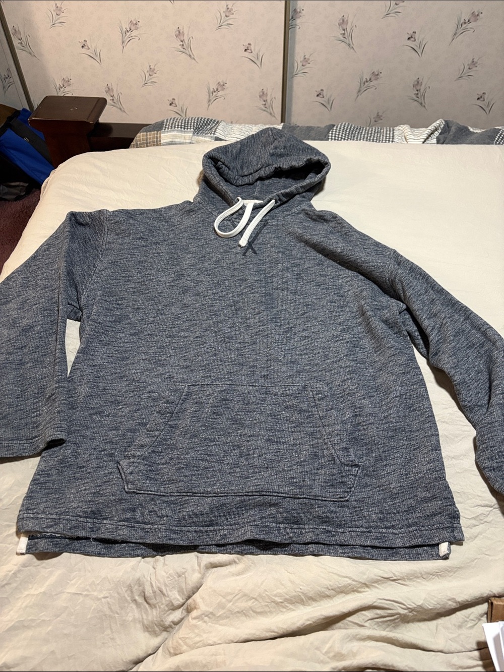 American Eagle Outfitters Women’s Heather Blue Pullover Hoodie